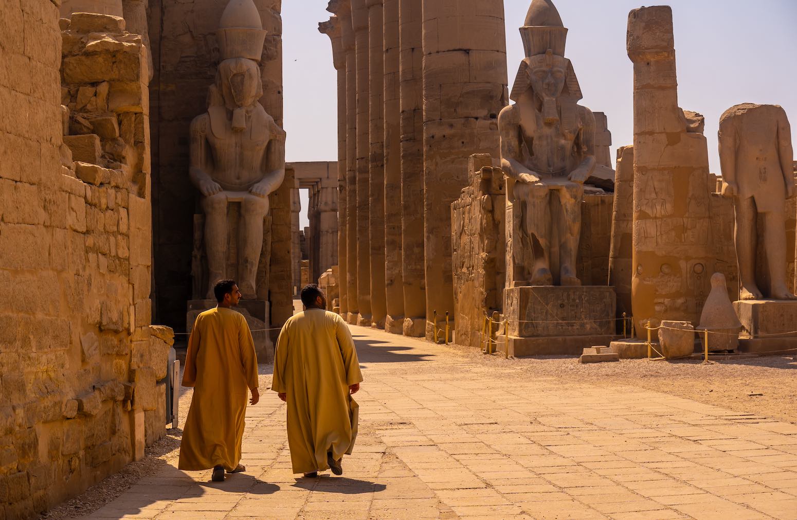 viaje-egipto-en-familia-crucero-nilo-playas-piramides